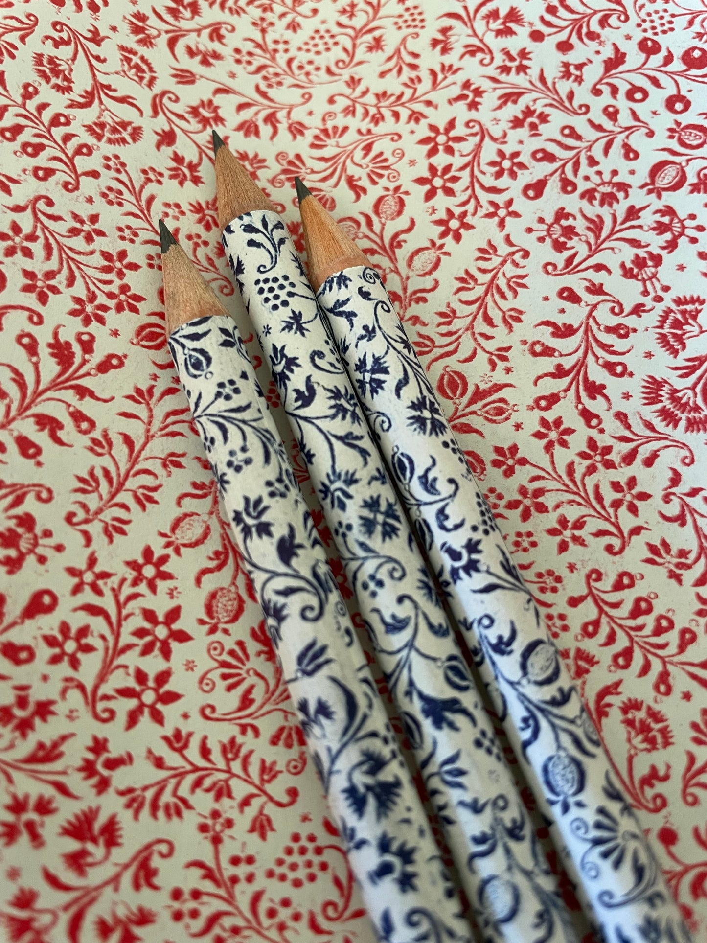 Italian Ditsy Floral Pencil