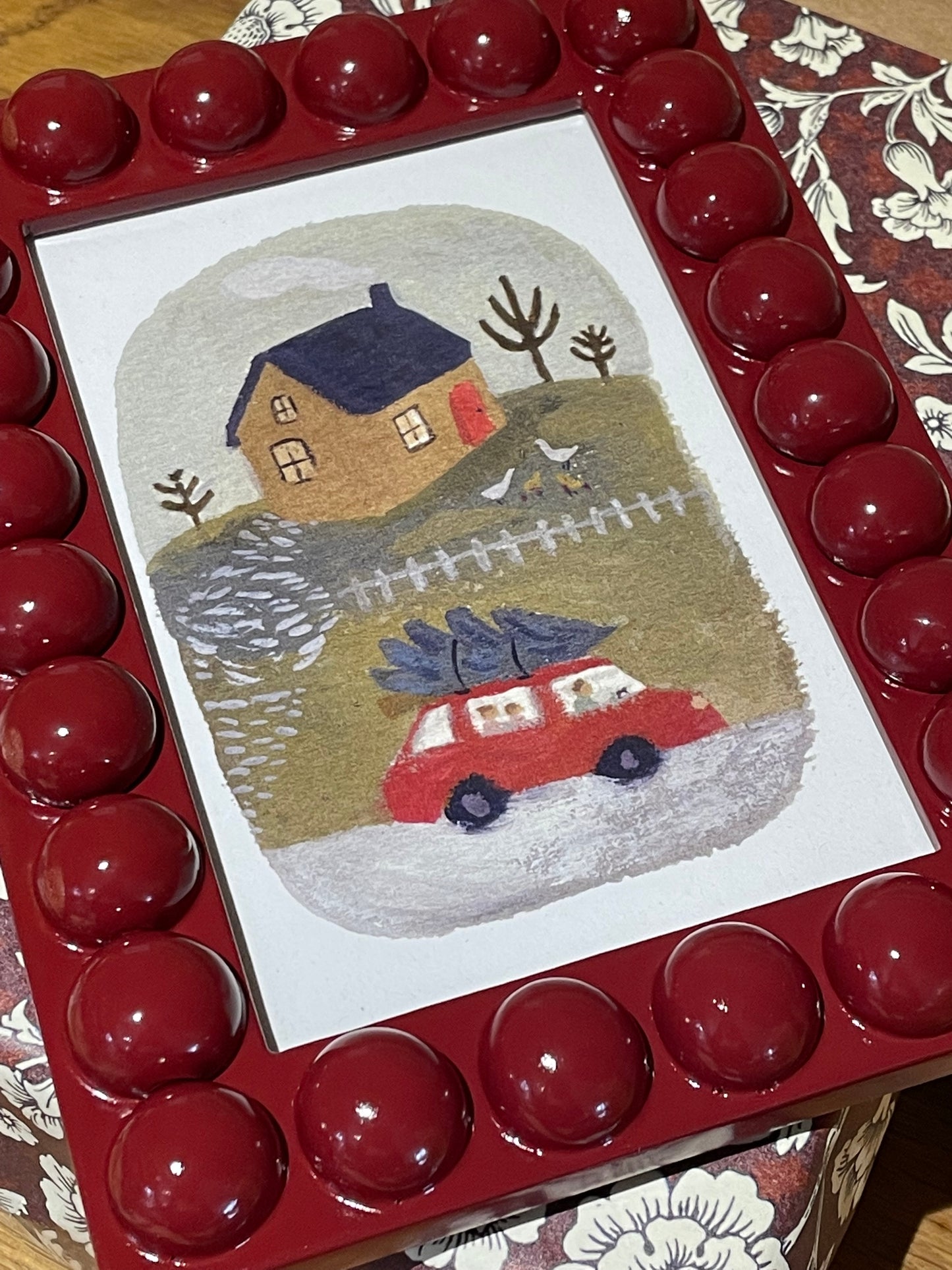 Bobbin Berry Frame With Christmas Print