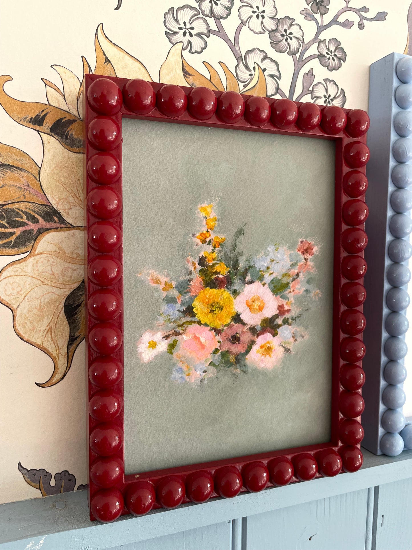 Berry Wooden Bobbin Frame