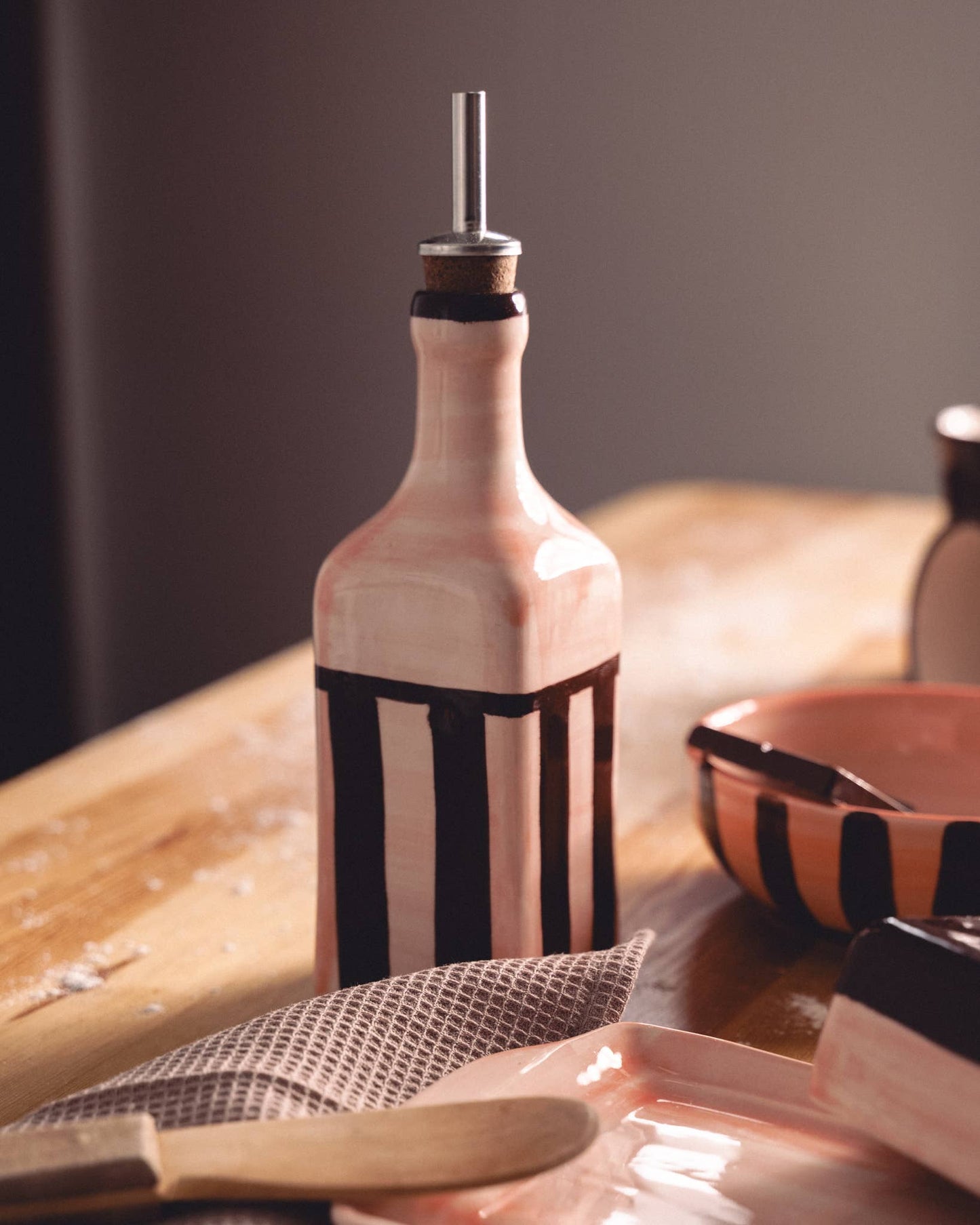 Ceramic Oil Dispenser CHOCOLATE and Pink