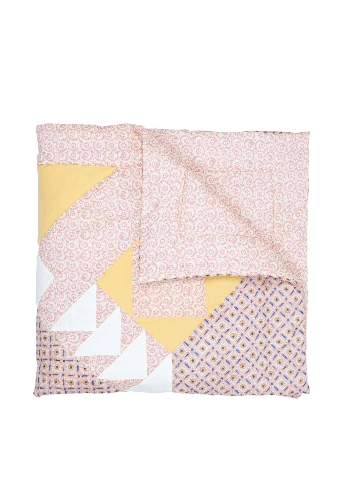 Plaid Aneka - patchwork  blanket/Quilt - flowers - pink - yellow: Patchwork   Large