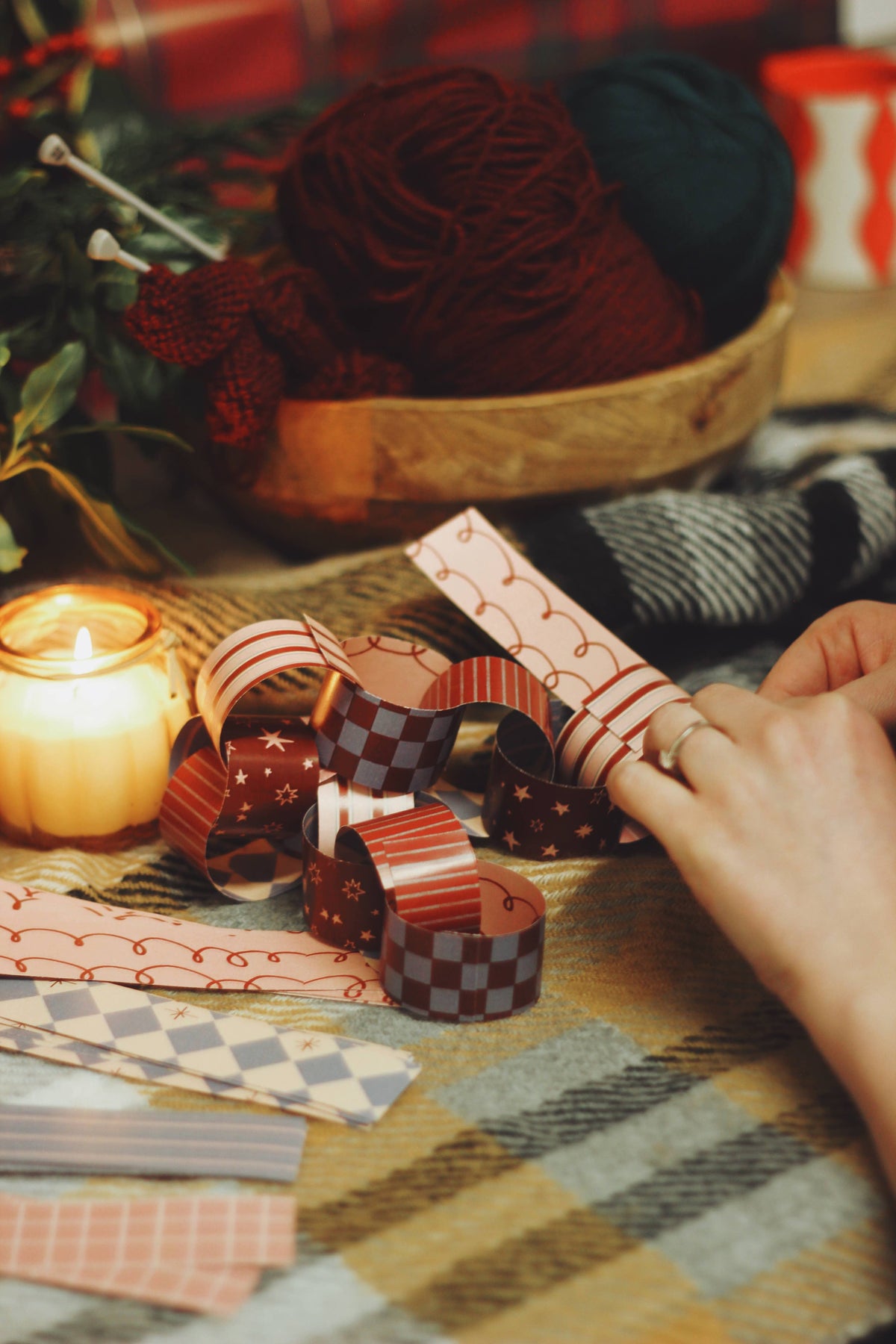Snuggle Up | Paper Chain Kit Modern Traditional Party Decor