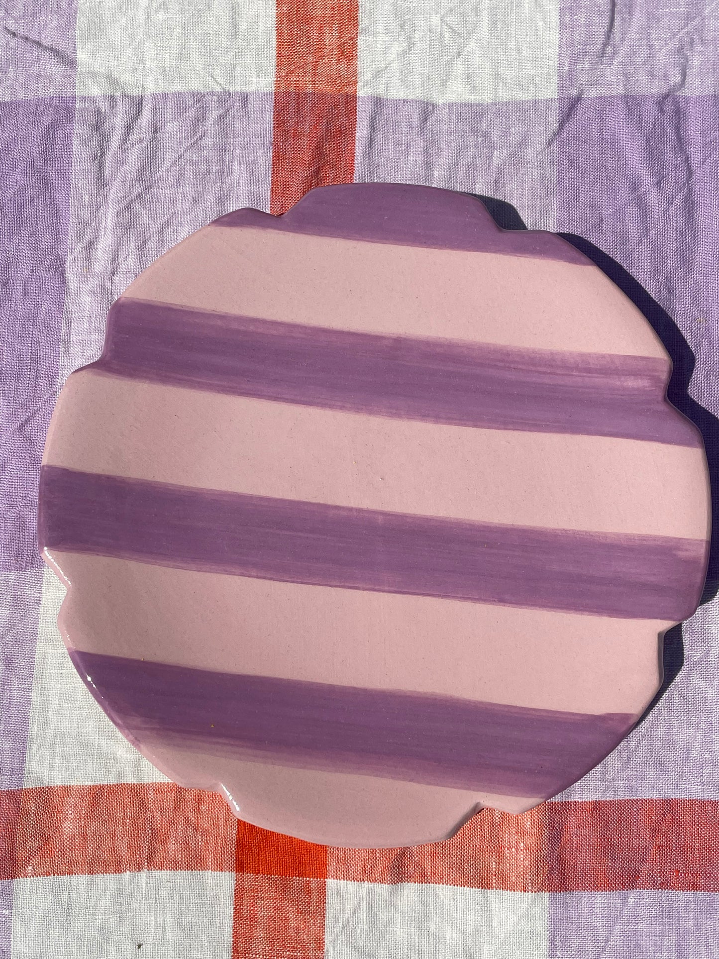 VAISSELLE Lila Striped Lilac Plate